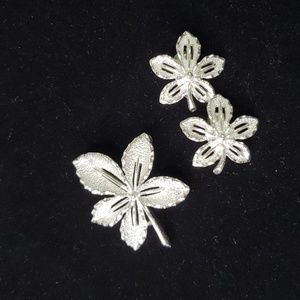 Sarah Coventry leaf brooch and  silver 1960's